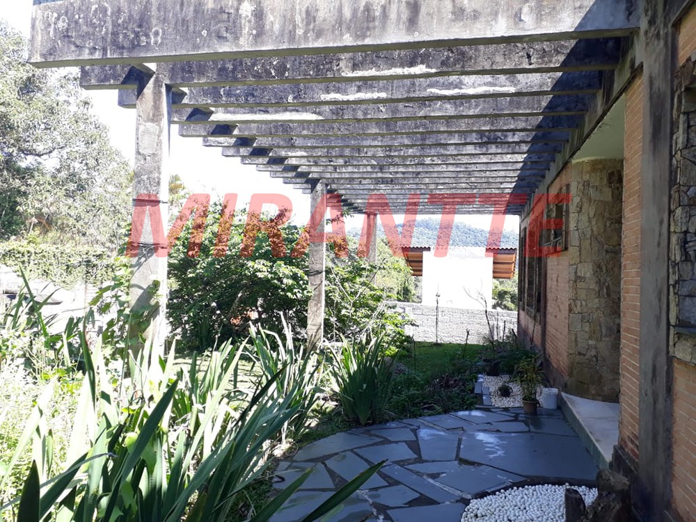 Casa terrea de 450m² com 3 quartos em Serra da Cantareira