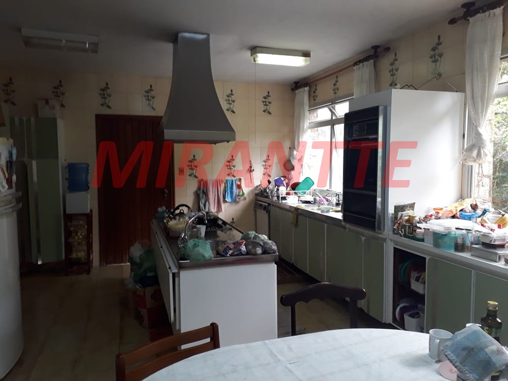 Casa terrea de 450m² com 3 quartos em Serra da Cantareira