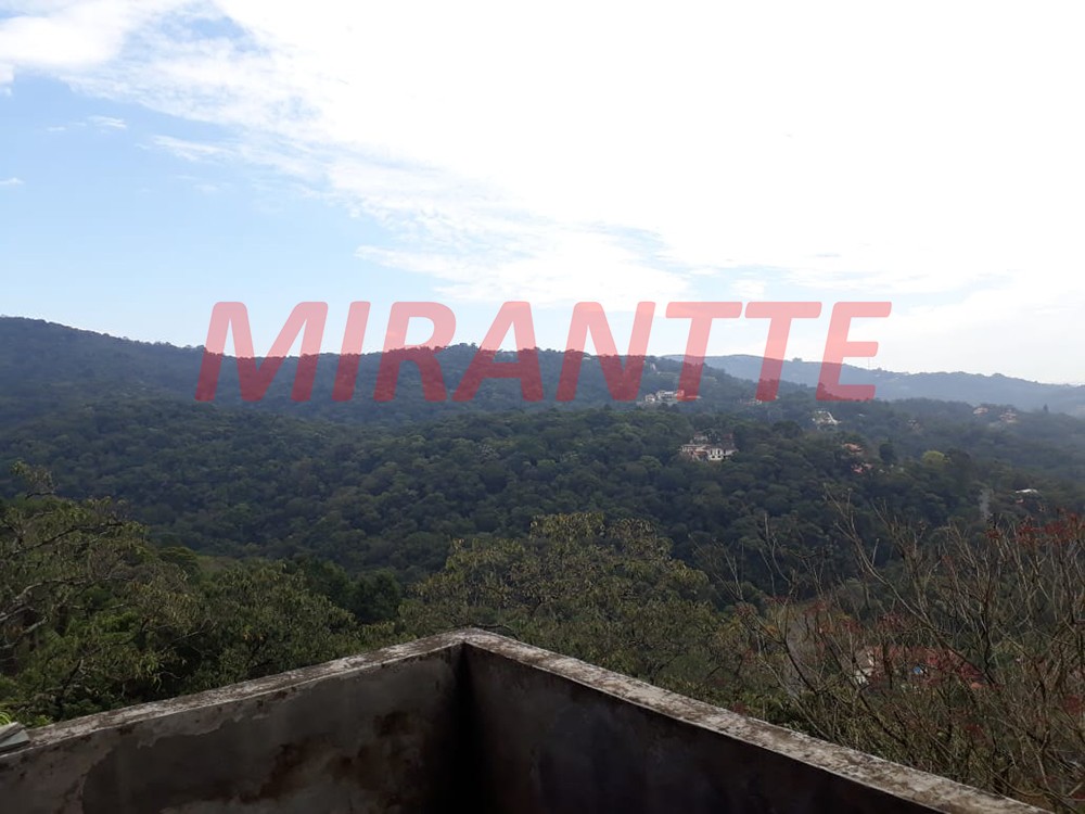 Casa terrea de 450m² com 3 quartos em Serra da Cantareira
