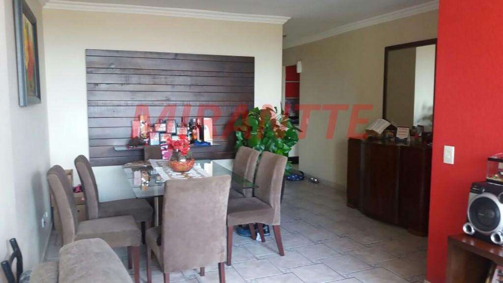 Apartamento de 93m² com 3 quartos em Limão