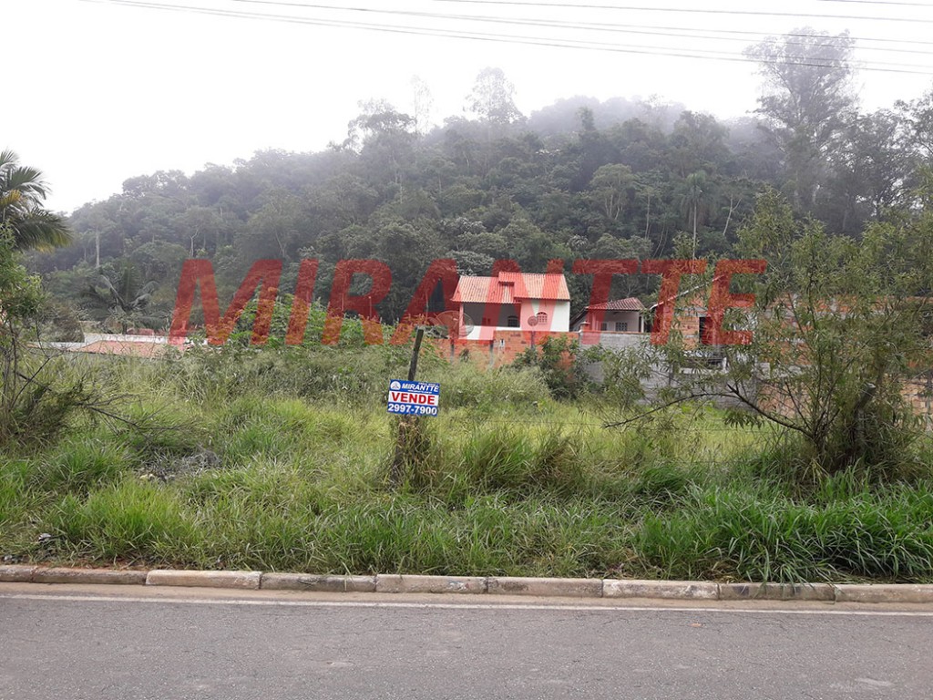 Terreno de 695m² em ITAPEMA