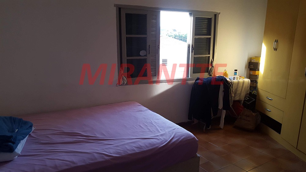 Sobrado de 166m² com 4 quartos em Vila Gustavo