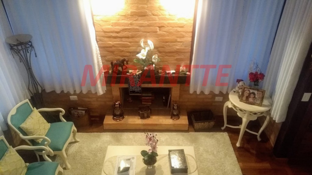 Sobrado de 254m² com 3 quartos em Serra Da Cantareira