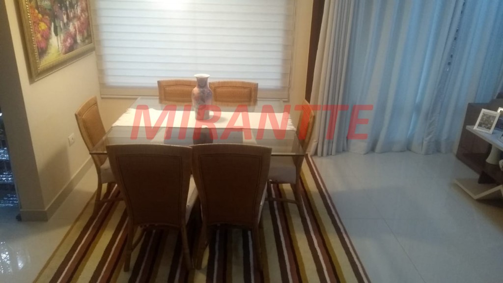 Sobrado de 254m² com 3 quartos em Serra Da Cantareira