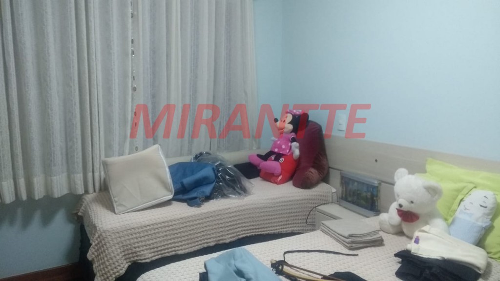 Sobrado de 254m² com 3 quartos em Serra Da Cantareira