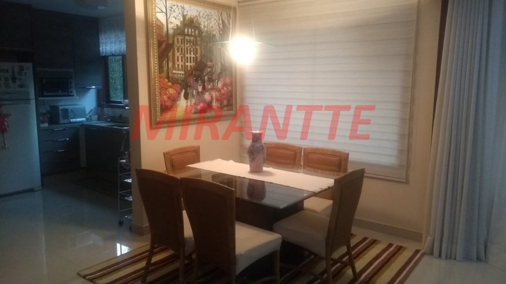 Sobrado de 254m² com 3 quartos em Serra Da Cantareira
