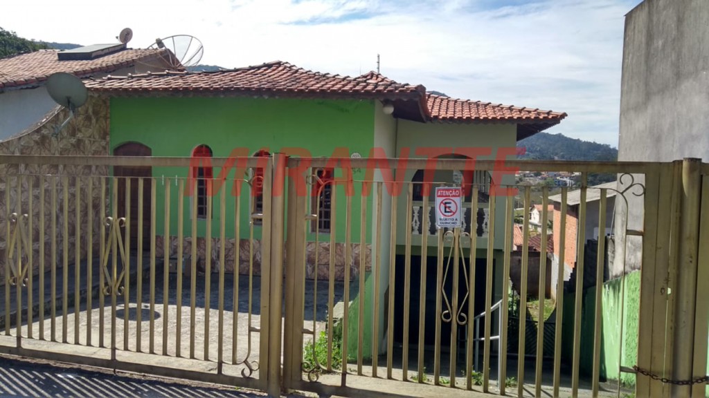 Sobrado de 350m² com 3 quartos em Centro – Mairiporã
