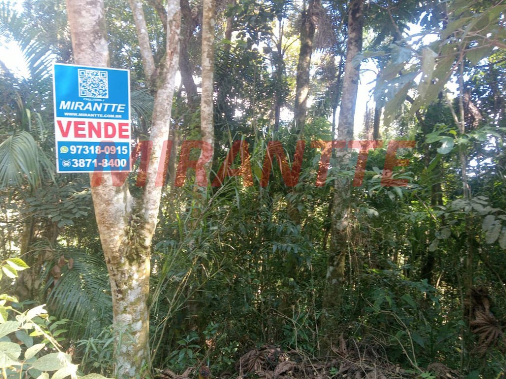 Terreno de 847m² em Serra Da Cantareira