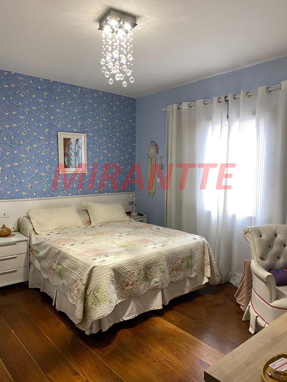 Sobrado de 266m² com 4 quartos em Casa Verde