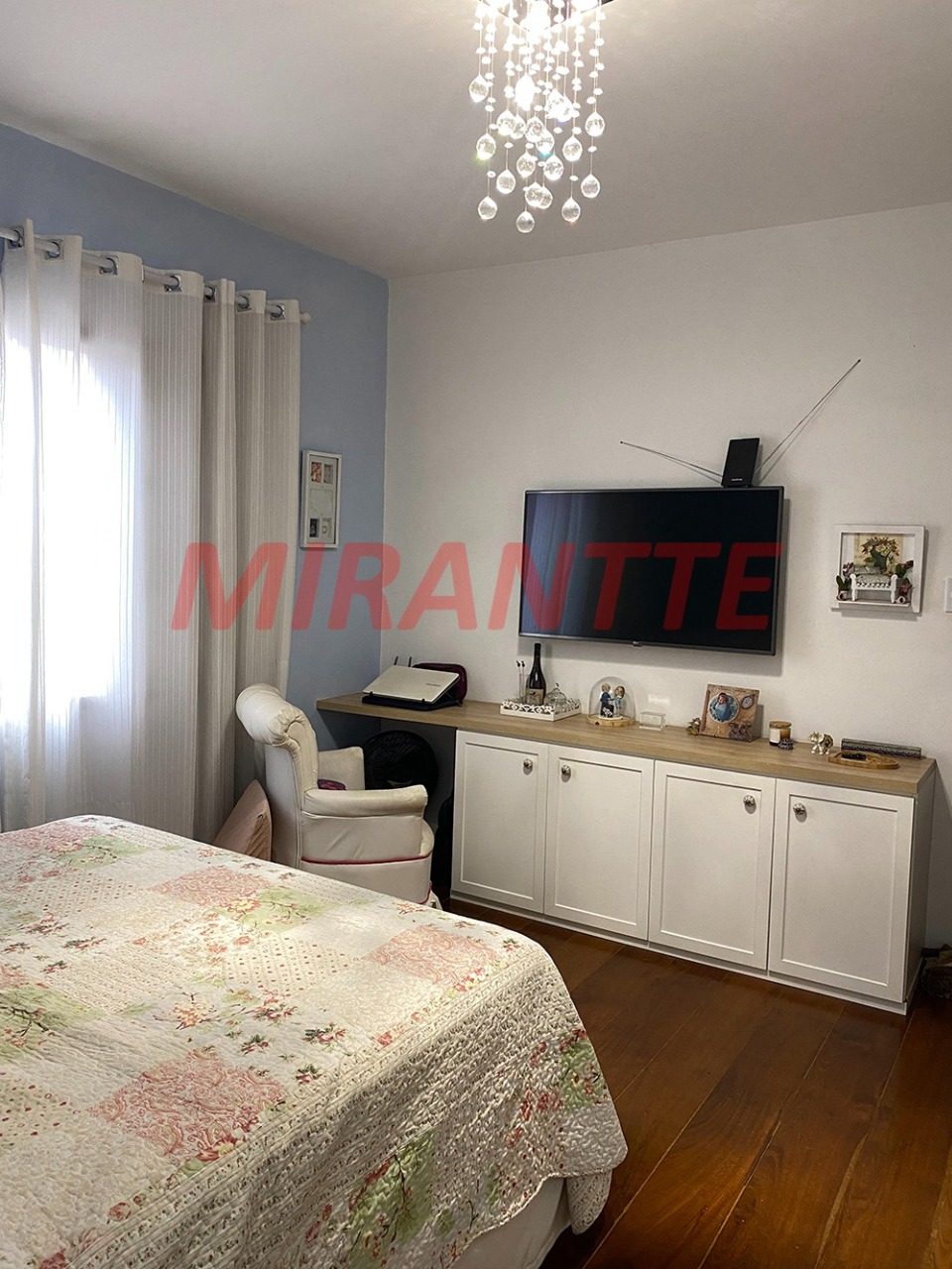 Sobrado de 266m² com 4 quartos em Casa Verde