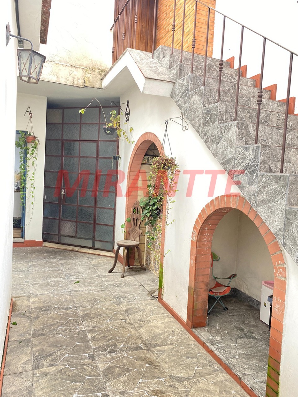 Sobrado de 266m² com 4 quartos em Casa Verde