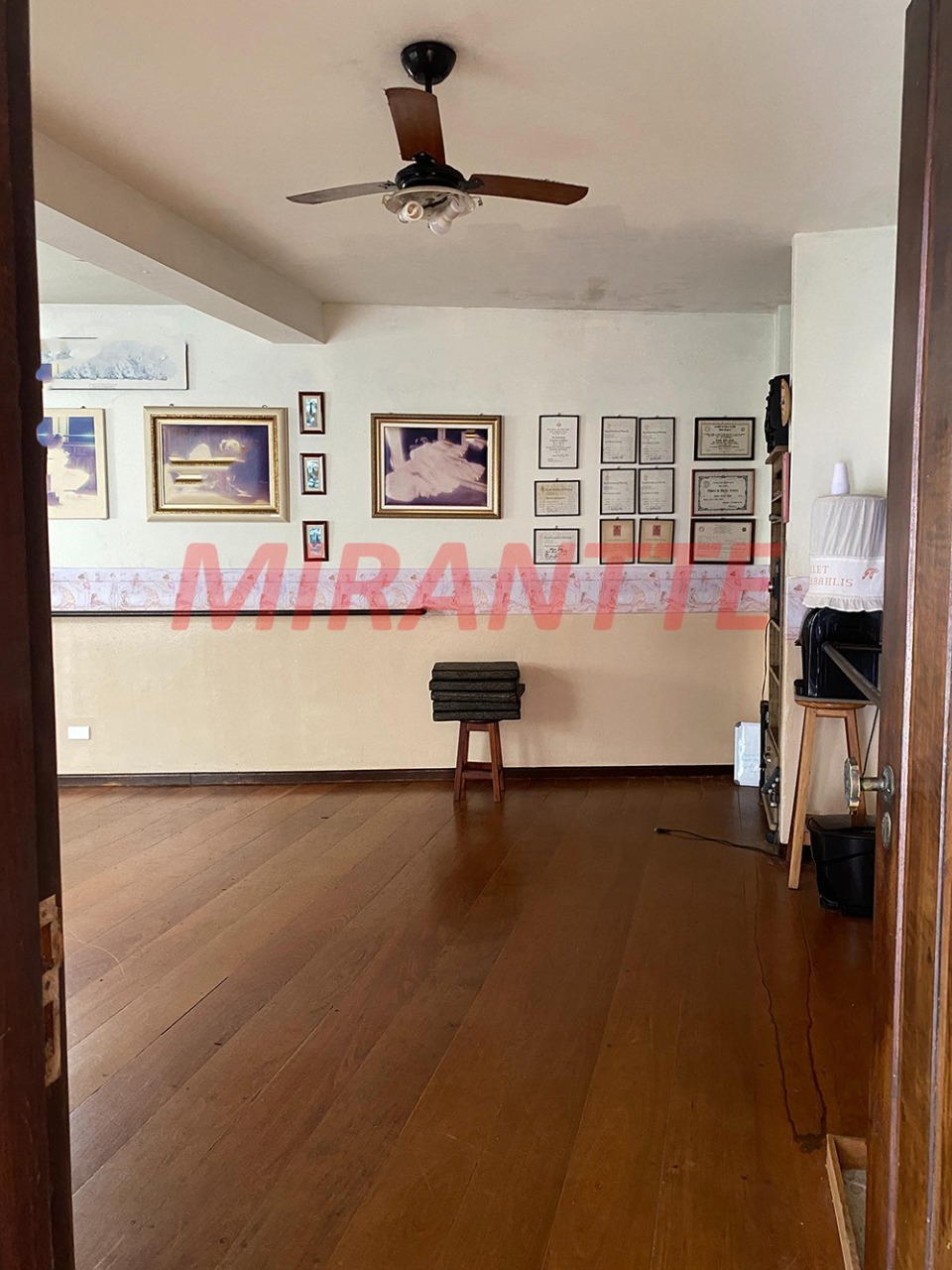 Sobrado de 266m² com 4 quartos em Casa Verde