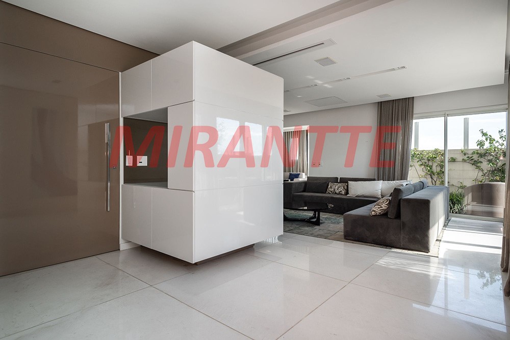 Cobertura duplex de 414m² com 4 quartos em Vila Nova Conceição