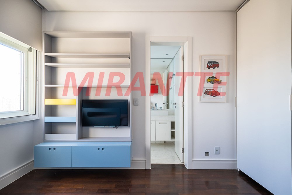 Cobertura duplex de 414m² com 4 quartos em Vila Nova Conceição