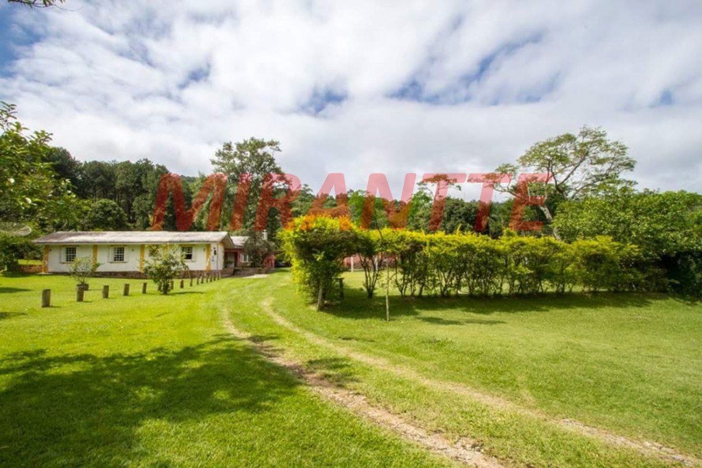 Casa terrea de 835m² com 4 quartos em Serra Da Cantareira