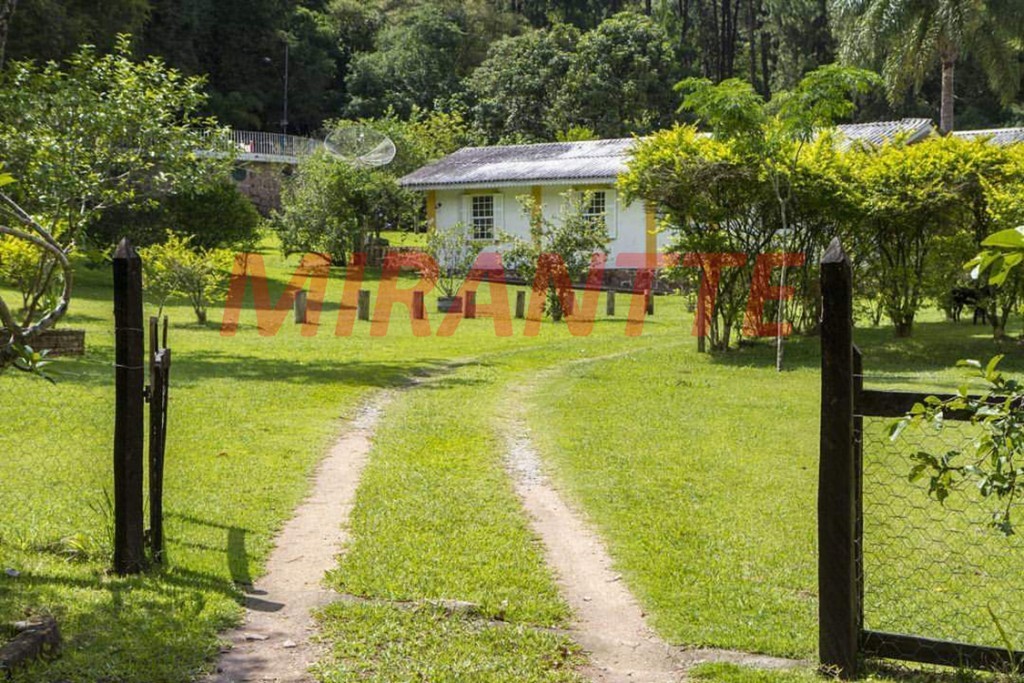 Casa terrea de 835m² com 4 quartos em Serra Da Cantareira