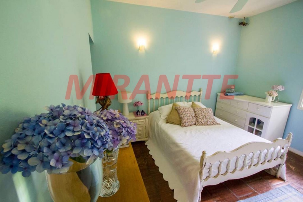 Casa terrea de 835m² com 4 quartos em Serra Da Cantareira