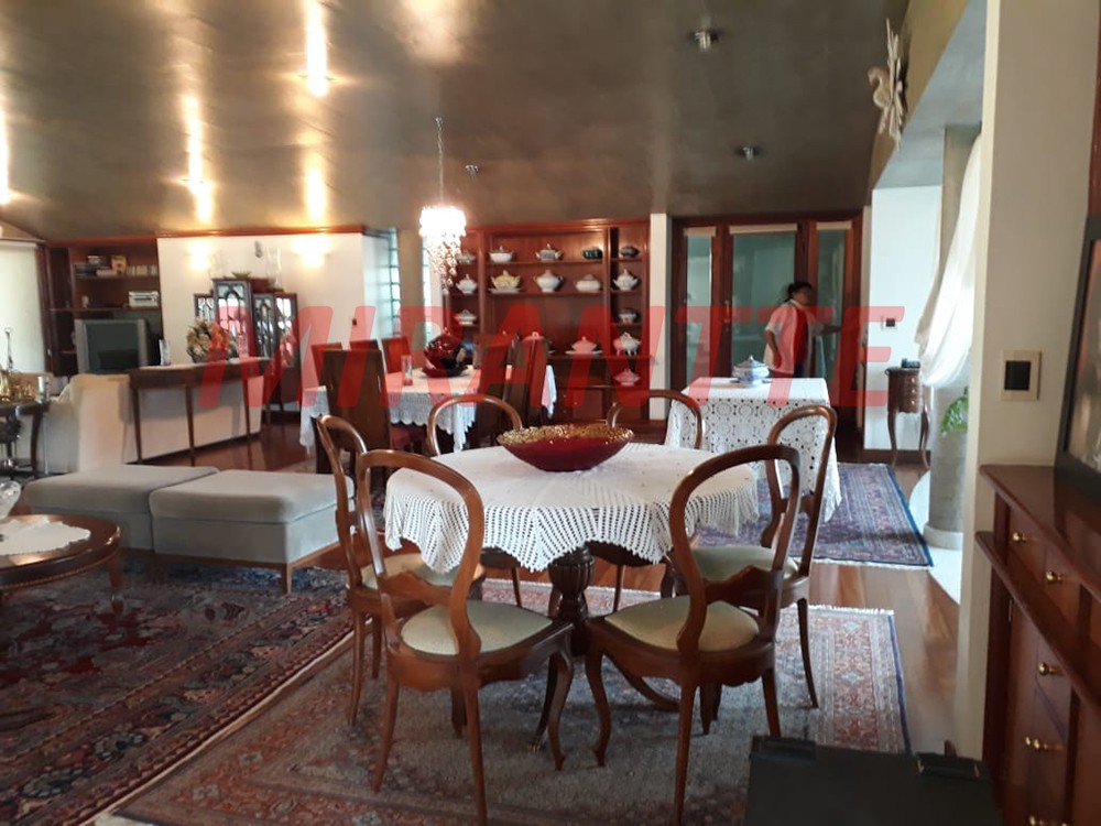 Sobrado de 1000m² com 4 quartos em Centro – Mairiporã