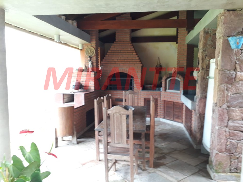 Sobrado de 1000m² com 4 quartos em Centro – Mairiporã