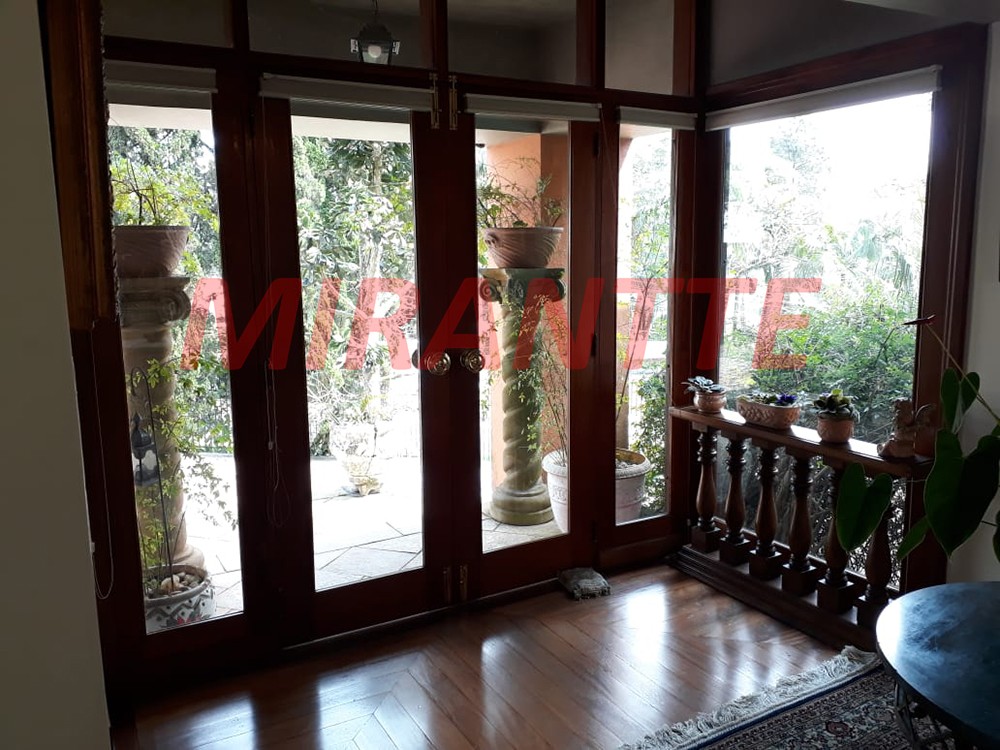 Sobrado de 1000m² com 4 quartos em Centro – Mairiporã