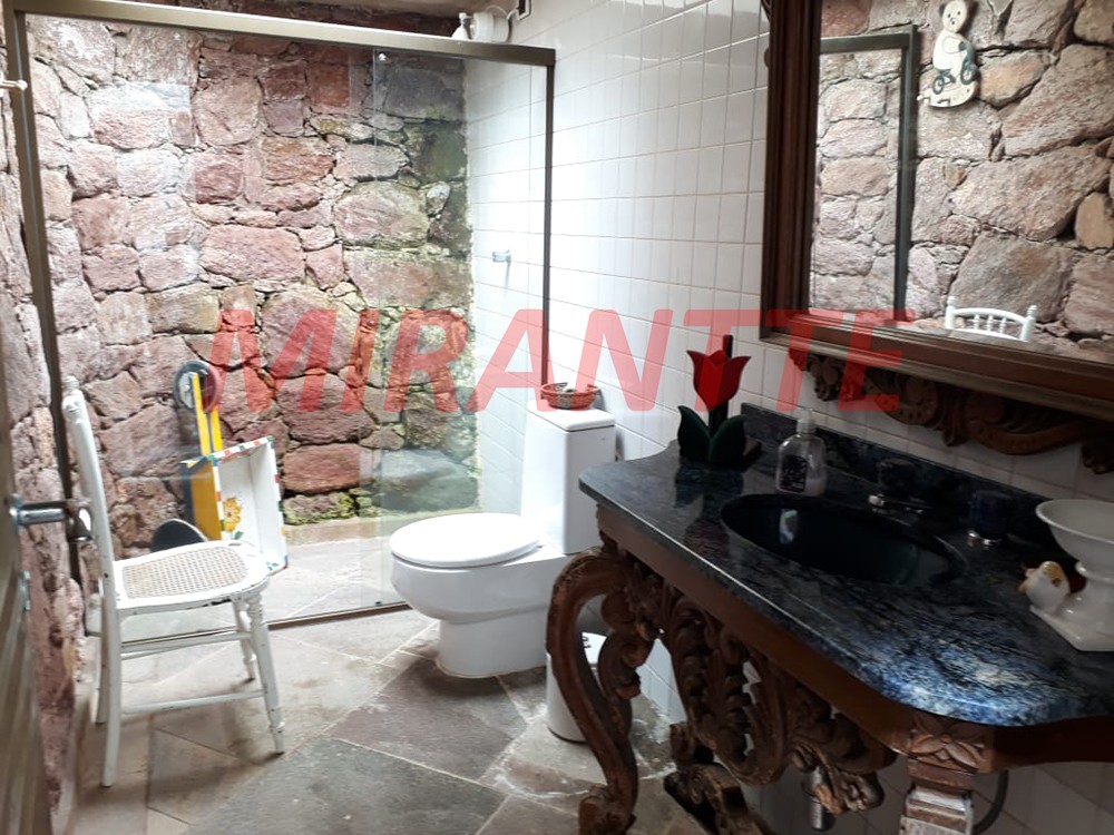 Sobrado de 1000m² com 4 quartos em Centro – Mairiporã