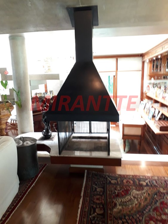 Sobrado de 1000m² com 4 quartos em Centro – Mairiporã