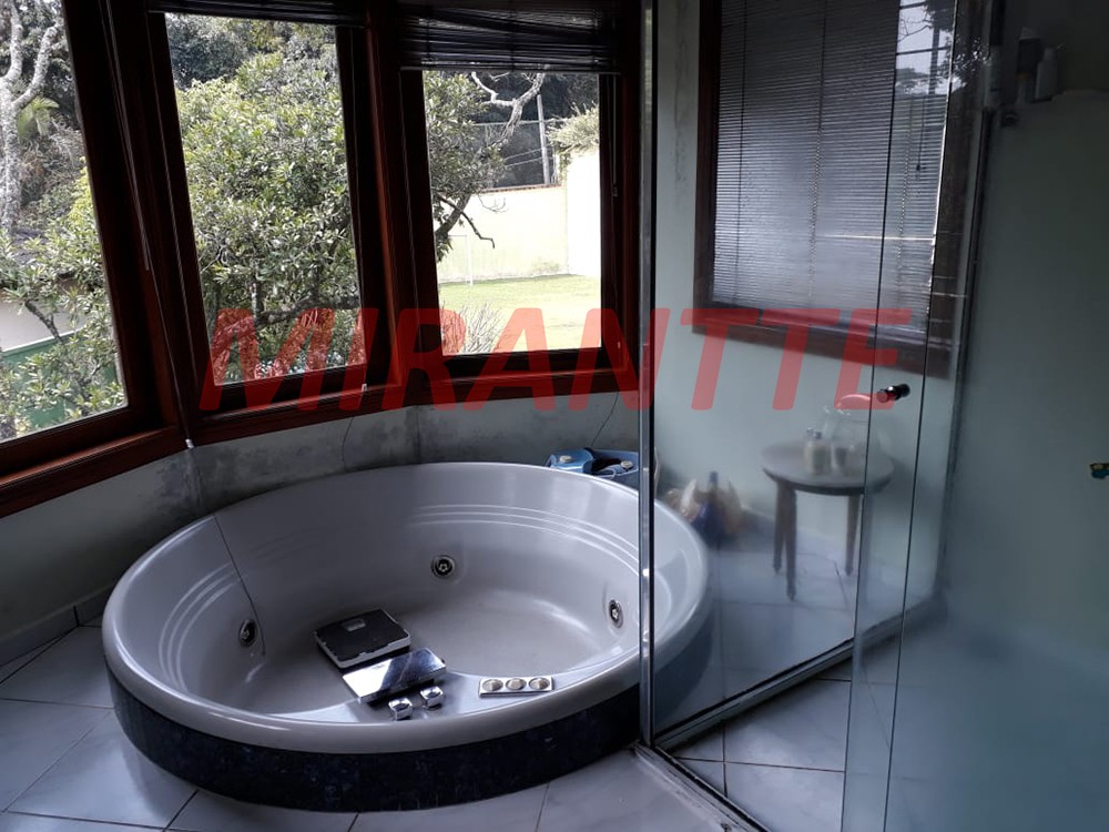 Sobrado de 1000m² com 4 quartos em Centro – Mairiporã