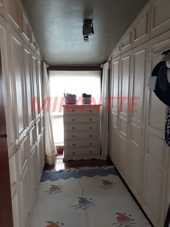 Sobrado de 1000m² com 4 quartos em Centro – Mairiporã