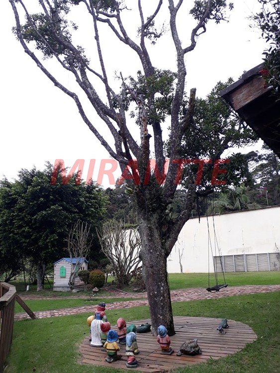 Sobrado de 1000m² com 4 quartos em Centro – Mairiporã
