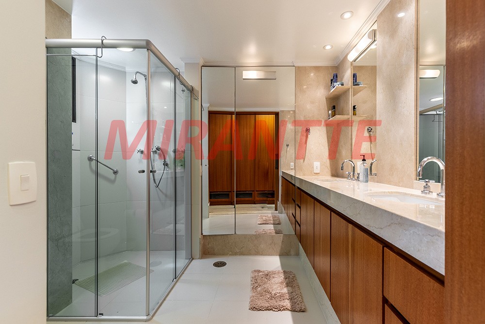Apartamento de 272m² com 4 quartos em Campo Belo
