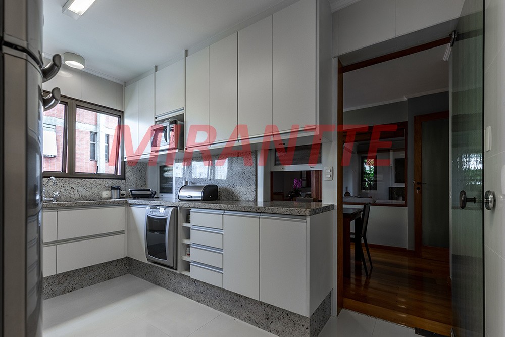 Apartamento de 272m² com 4 quartos em Campo Belo