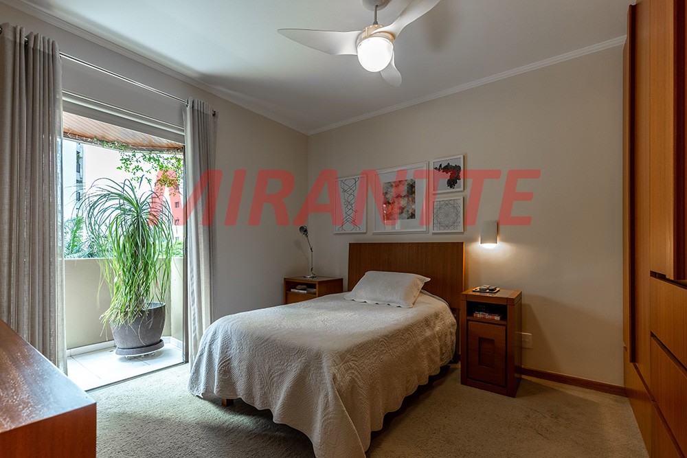Apartamento de 272m² com 4 quartos em Campo Belo