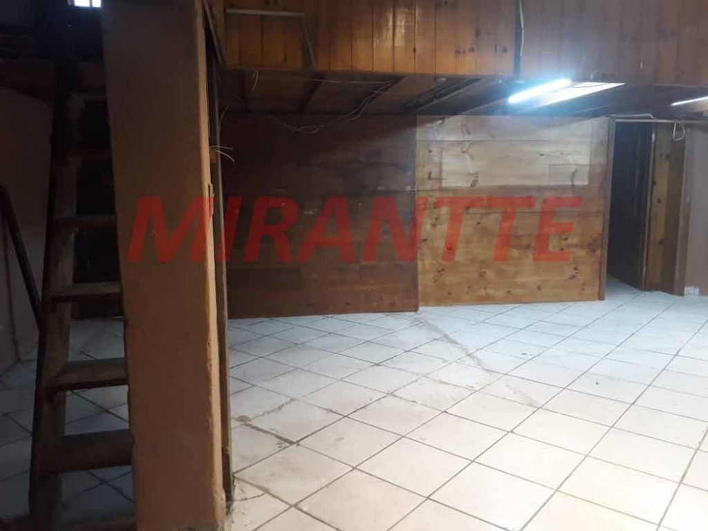 Comercial de 130m² em Água Branca