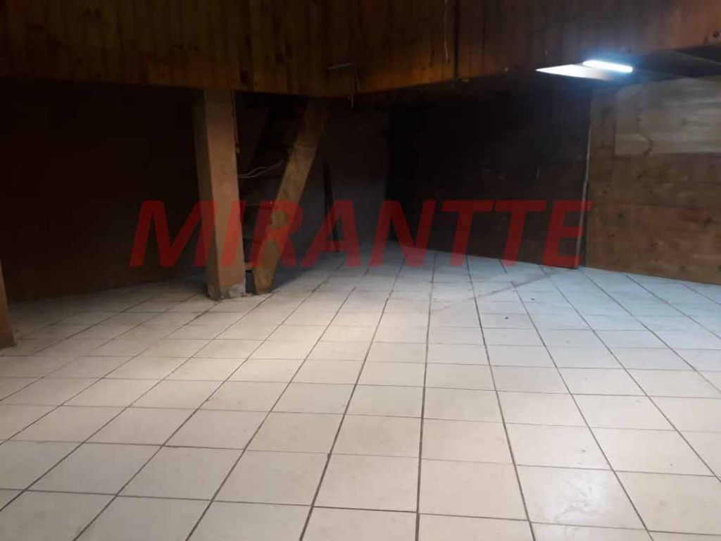 Comercial de 130m² em Água Branca