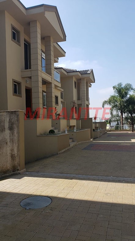 Cond. fechado de 435m² com 4 quartos em Tucuruvi