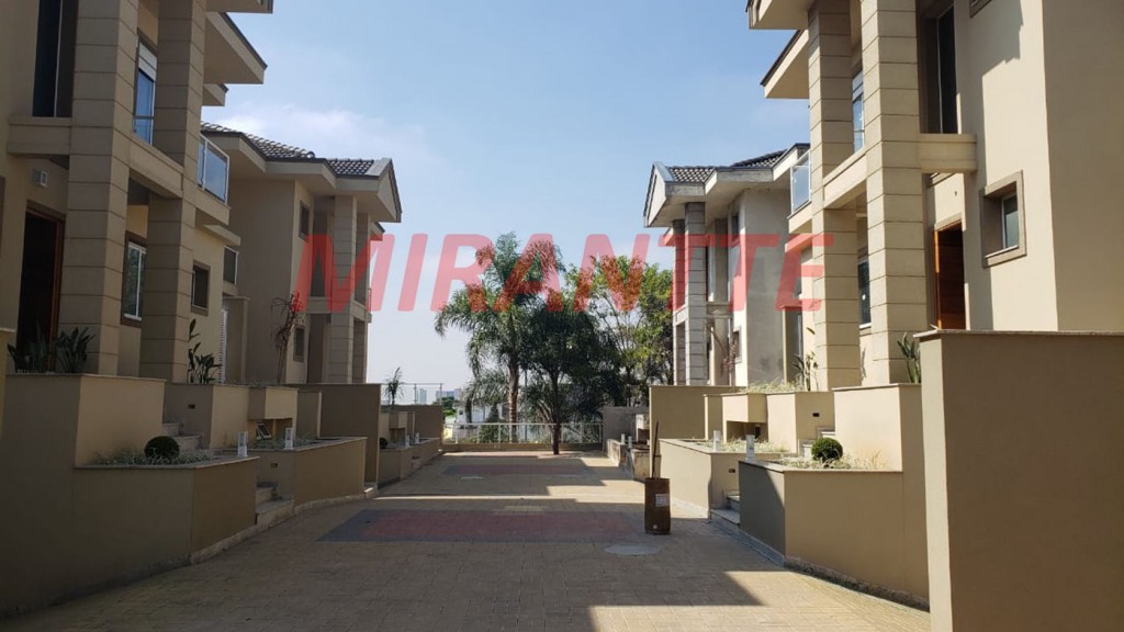 Cond. fechado de 435m² com 4 quartos em Tucuruvi