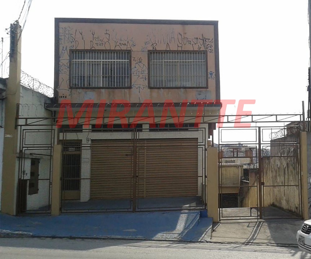 Comercial de 395m² em Limão