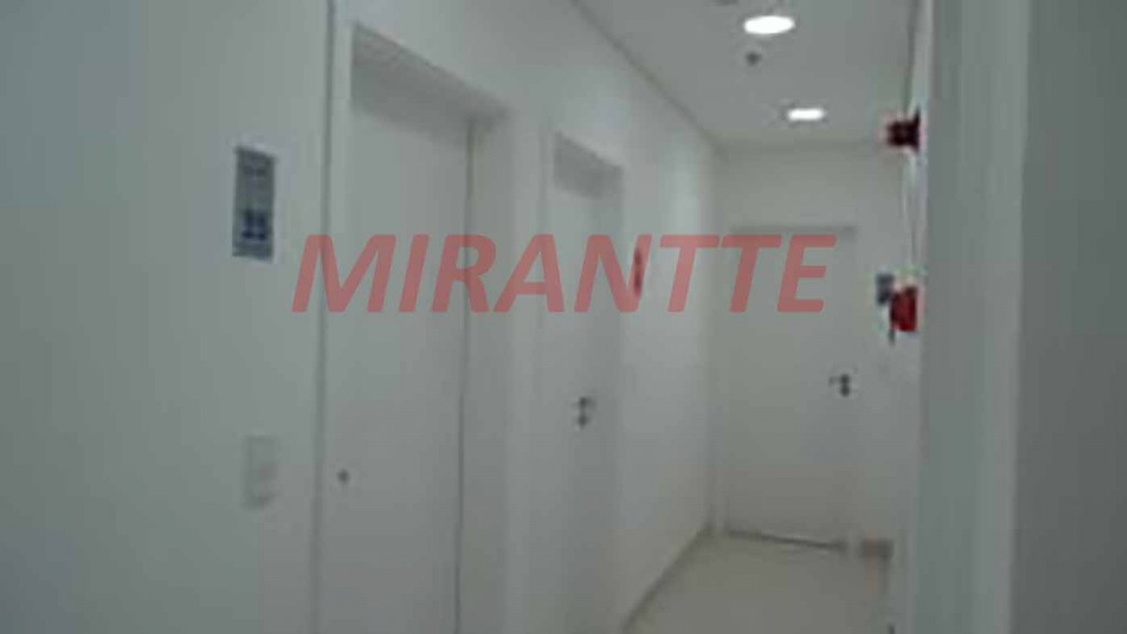 Comercial de 37m² em Santana