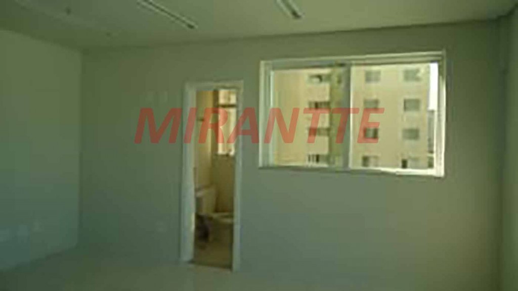 Comercial de 37m² em Santana