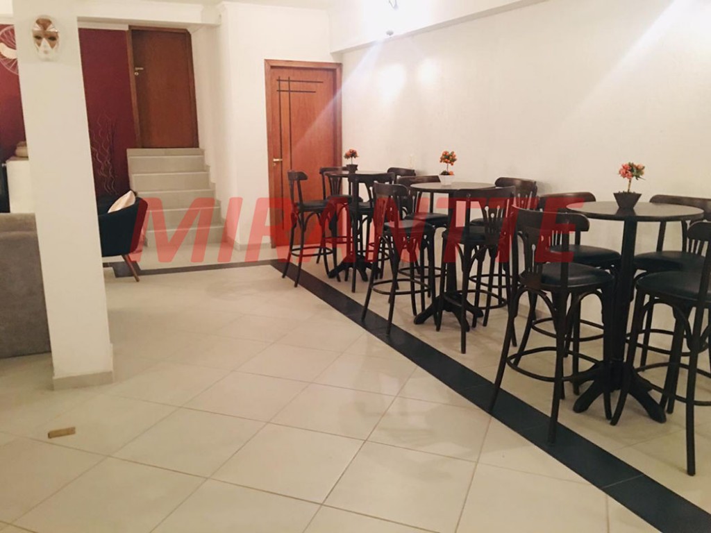 Sobrado de 270m² com 3 quartos em Parque Vitoria