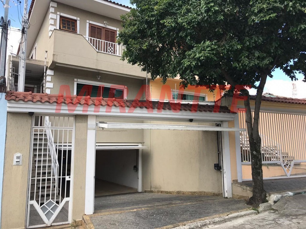 Sobrado de 270m² com 3 quartos em Parque Vitoria