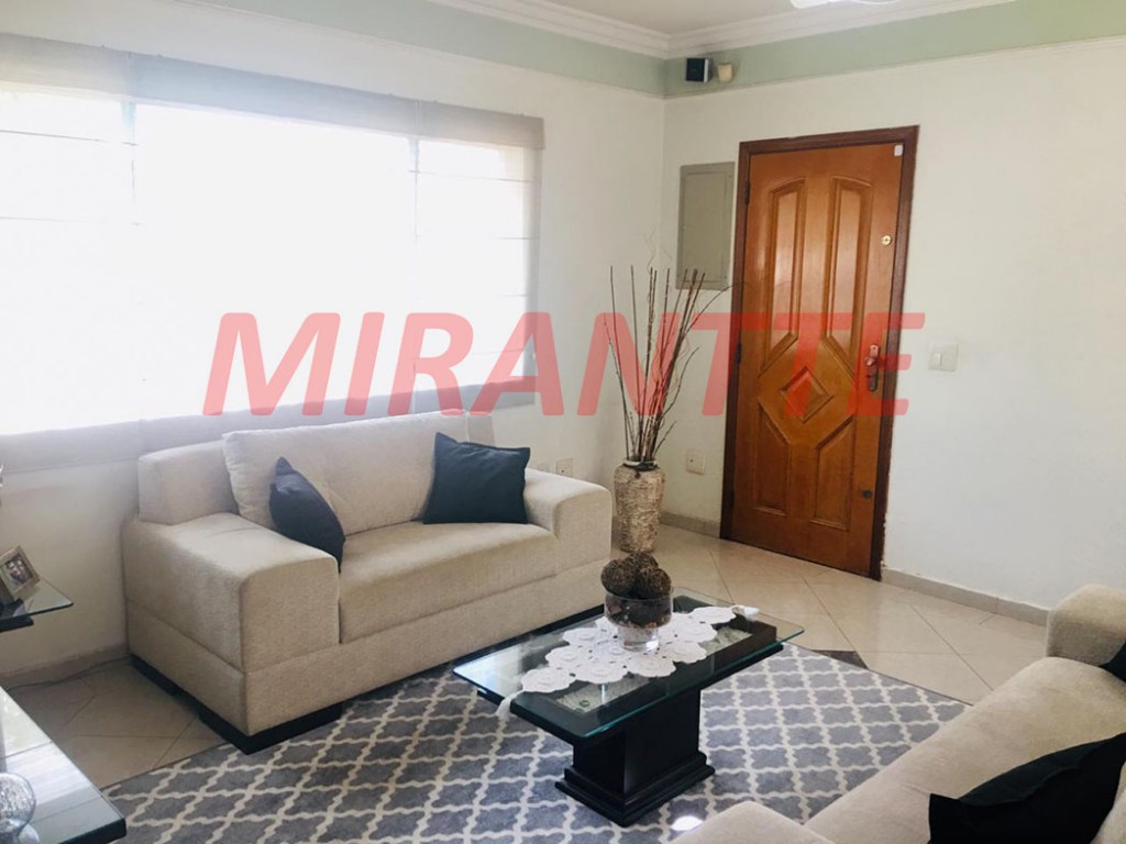 Sobrado de 270m² com 3 quartos em Parque Vitoria