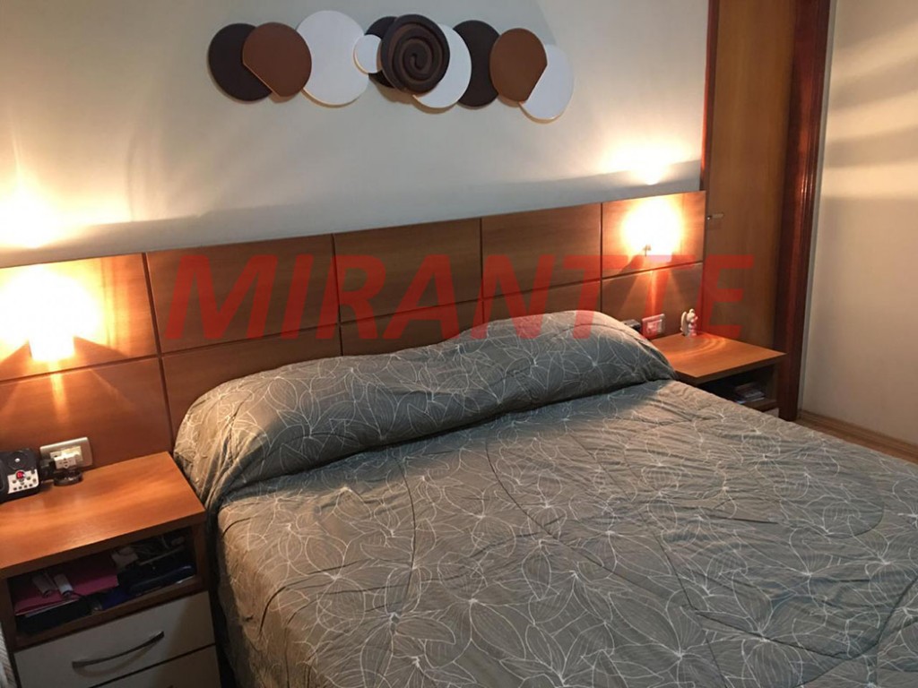 Sobrado de 270m² com 3 quartos em Parque Vitoria