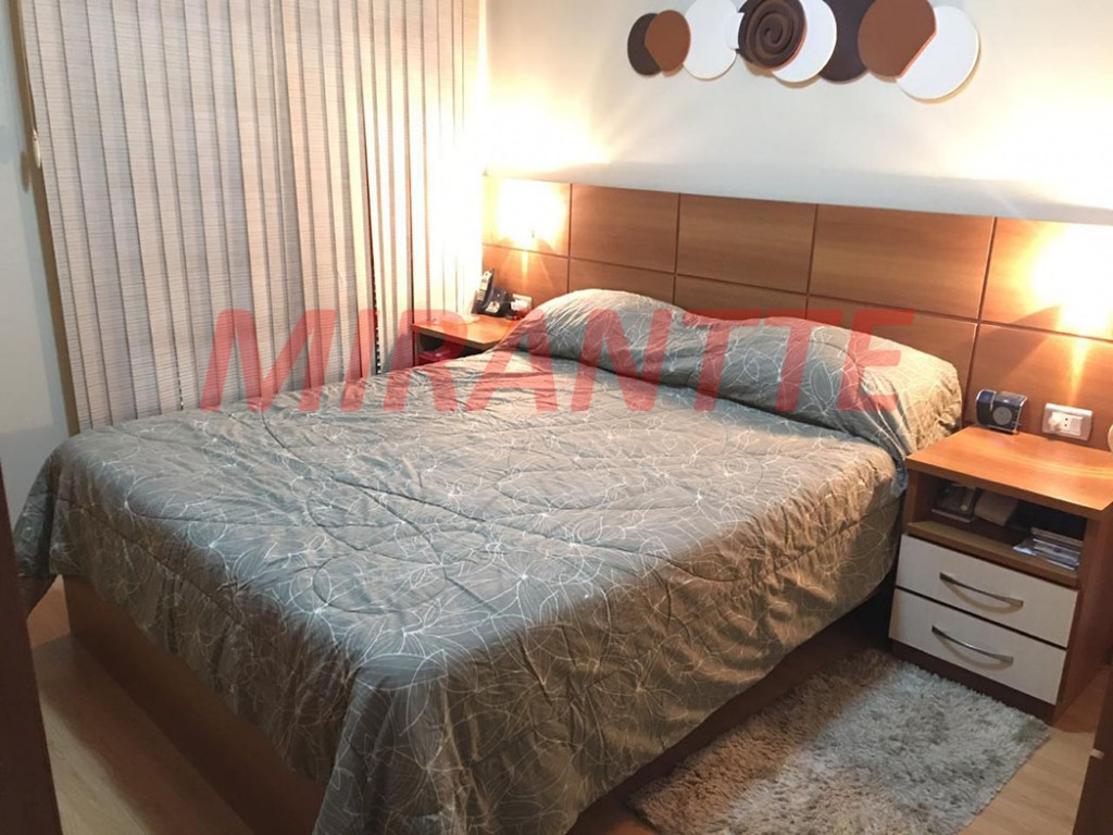 Sobrado de 270m² com 3 quartos em Parque Vitoria