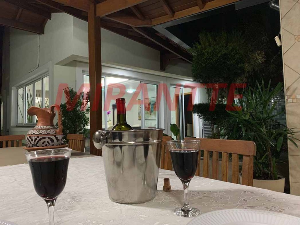 Sobrado de 700m² com 5 quartos em Jardim São Bento