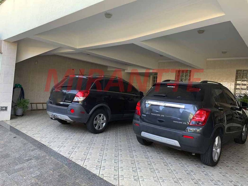 Sobrado de 700m² com 5 quartos em Jardim São Bento