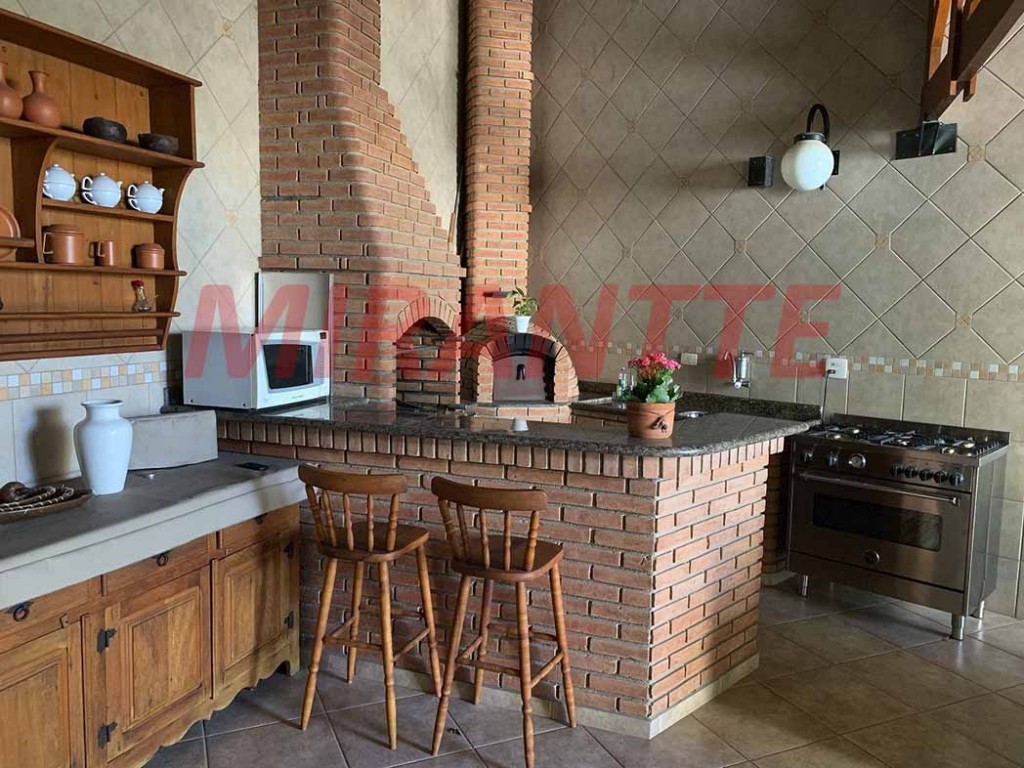 Sobrado de 700m² com 5 quartos em Jardim São Bento