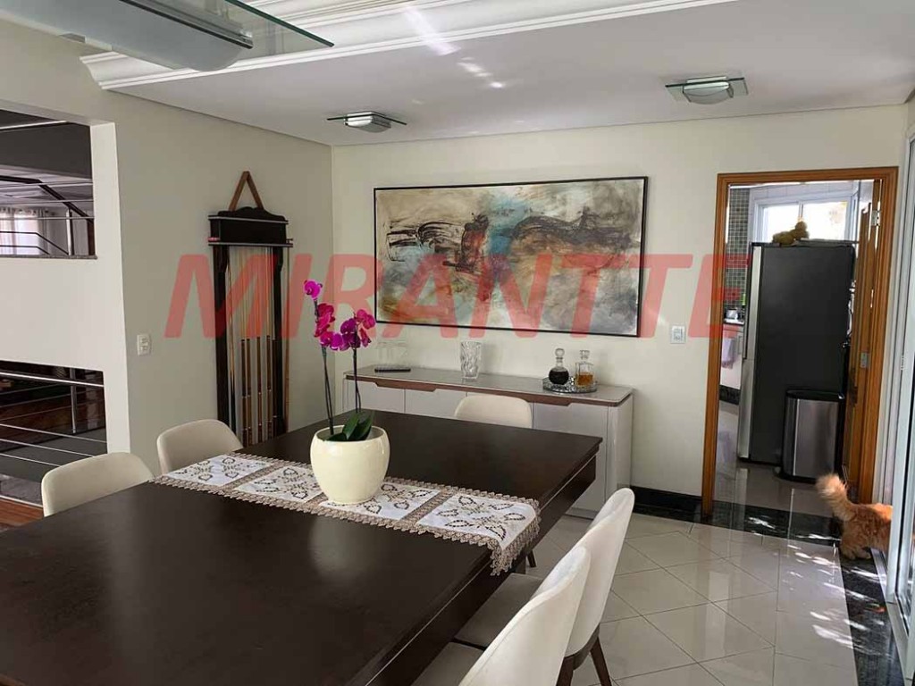 Sobrado de 700m² com 5 quartos em Jardim São Bento