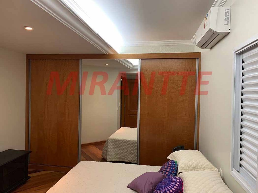Sobrado de 700m² com 5 quartos em Jardim São Bento