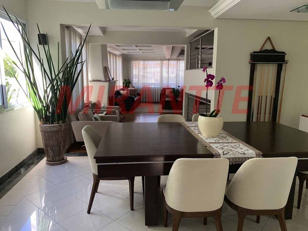 Sobrado de 700m² com 5 quartos em Jardim São Bento